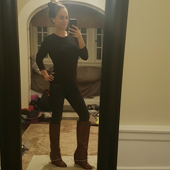 Tall wedge boots with studded fold-over design - Picture 5 of 7